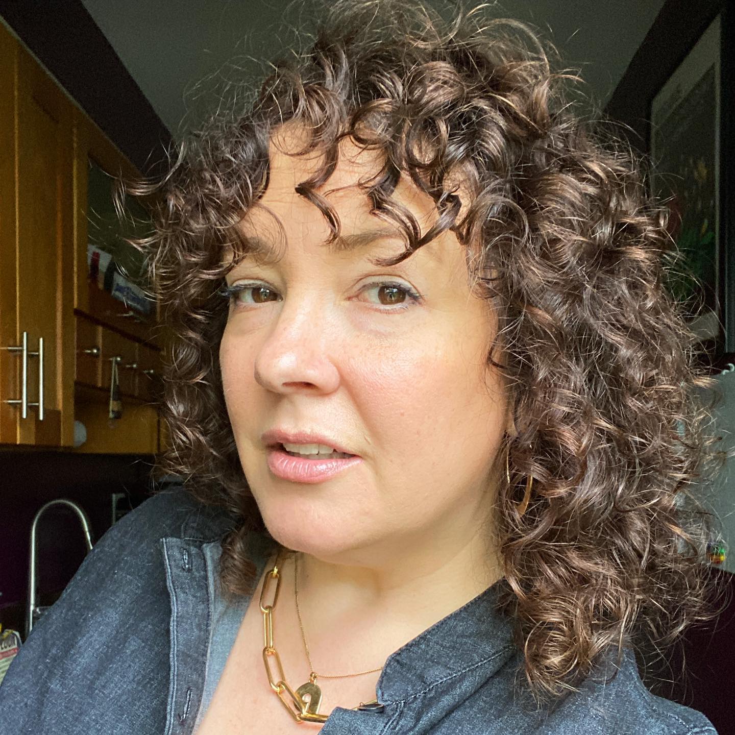 curls-with-highlights