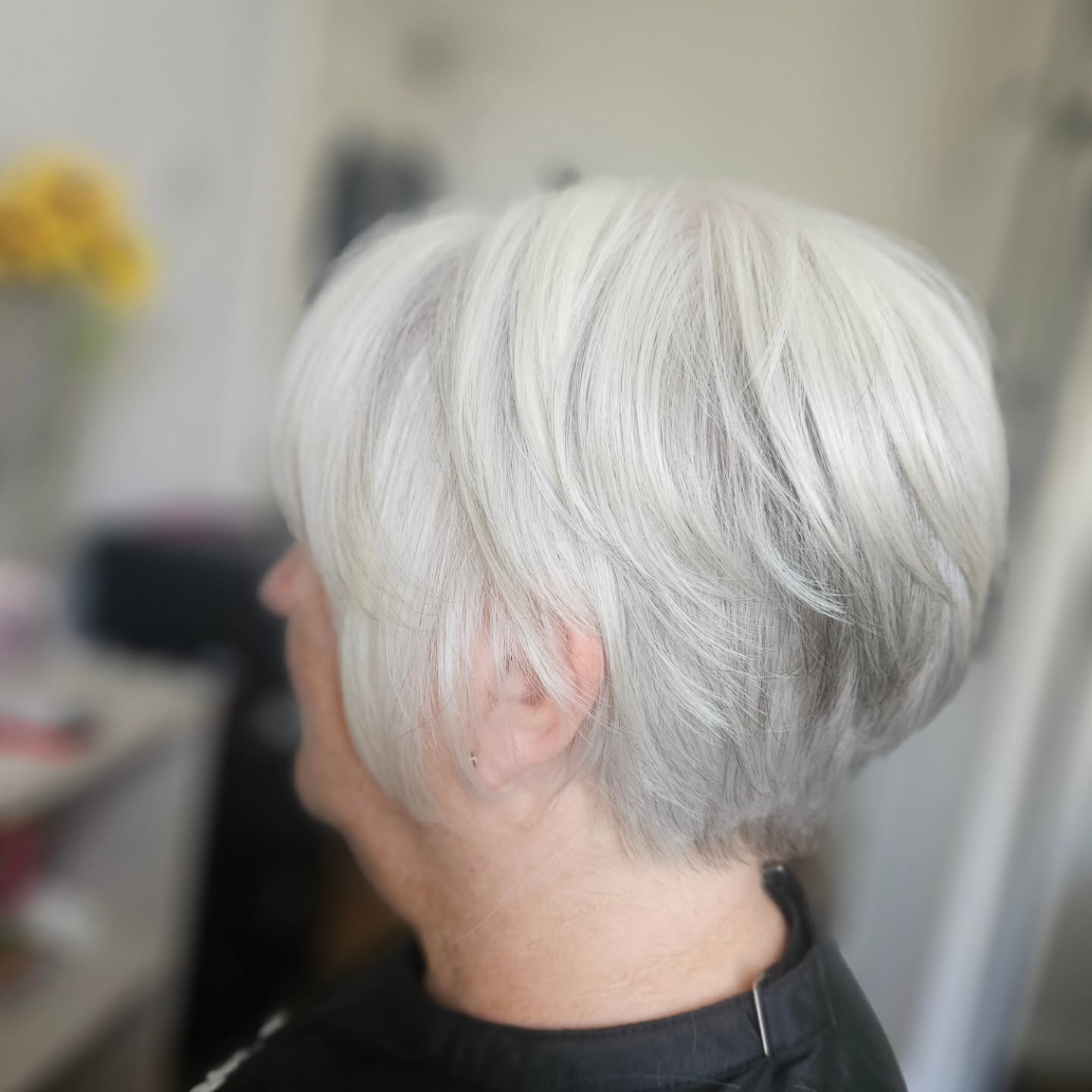 choppy-gray-hair