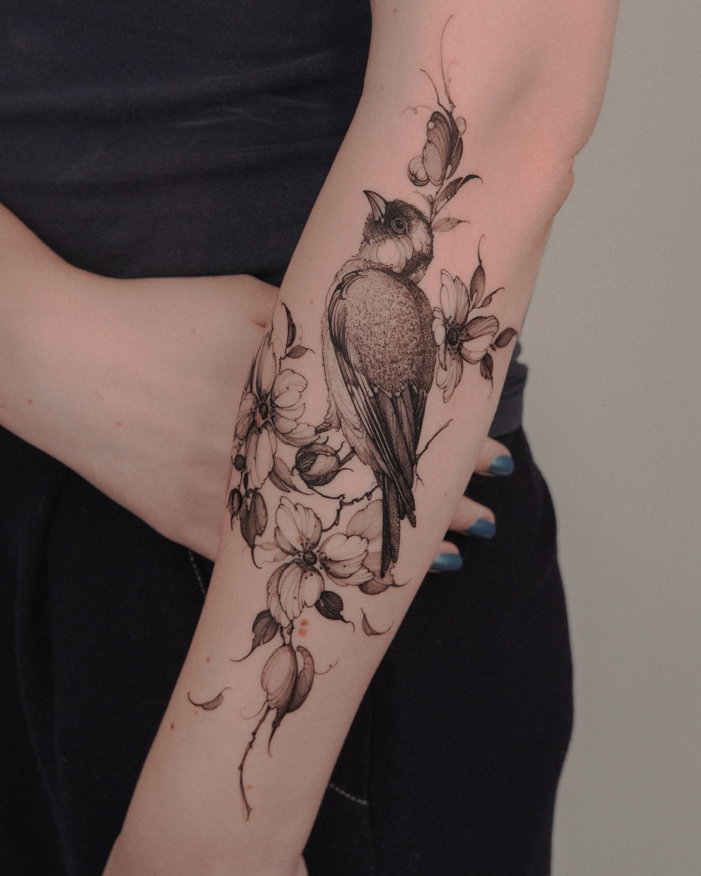 bird-with-floral-tattoo