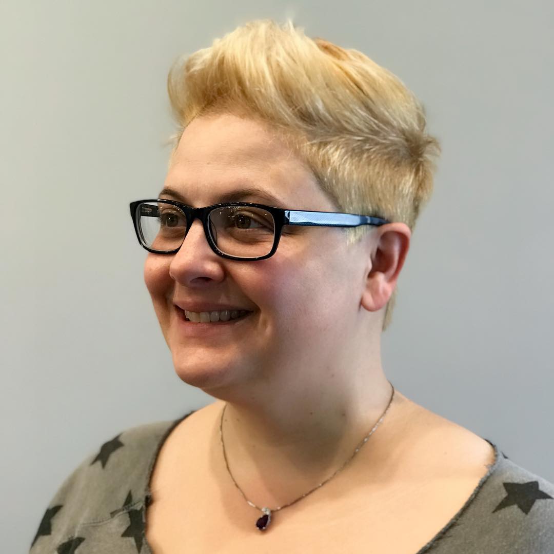 spiky-pixie-with-black-frame