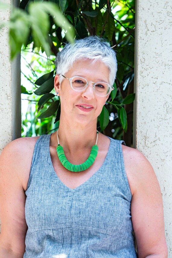 silver-pixie-with-white-glasses