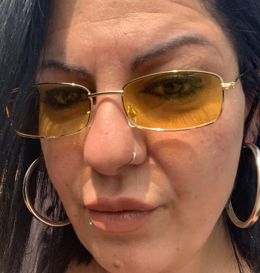 short-black-hair-with-yellow-glasses
