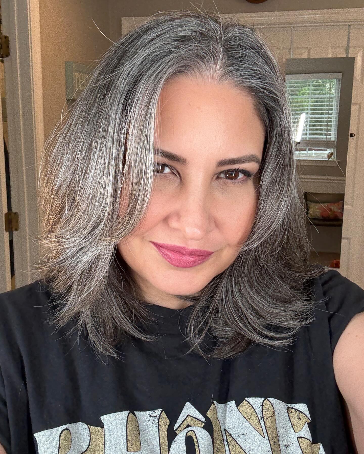 silver-hair-with-layers