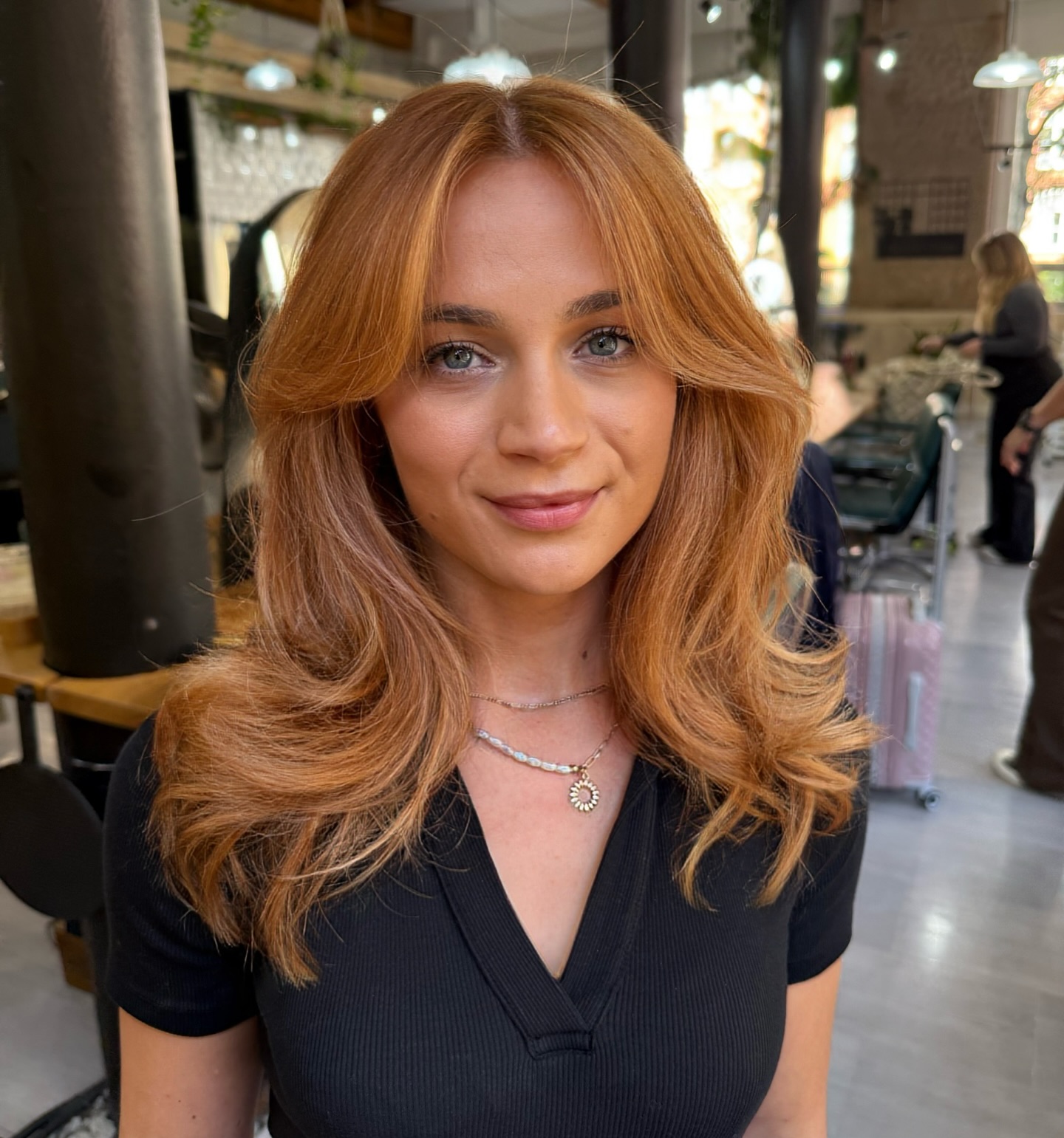 face-framing-strawberry-blonde-cuts