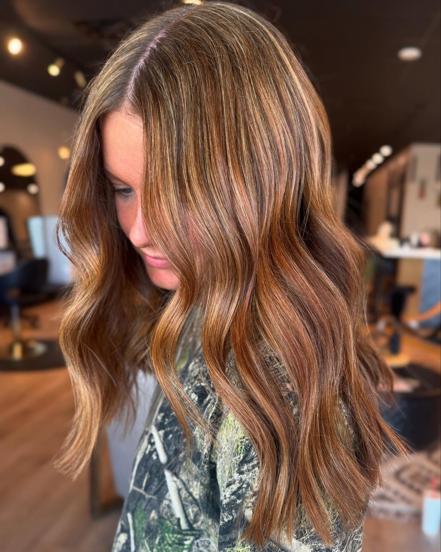 strawberry-blonde-hair-with-highlights
