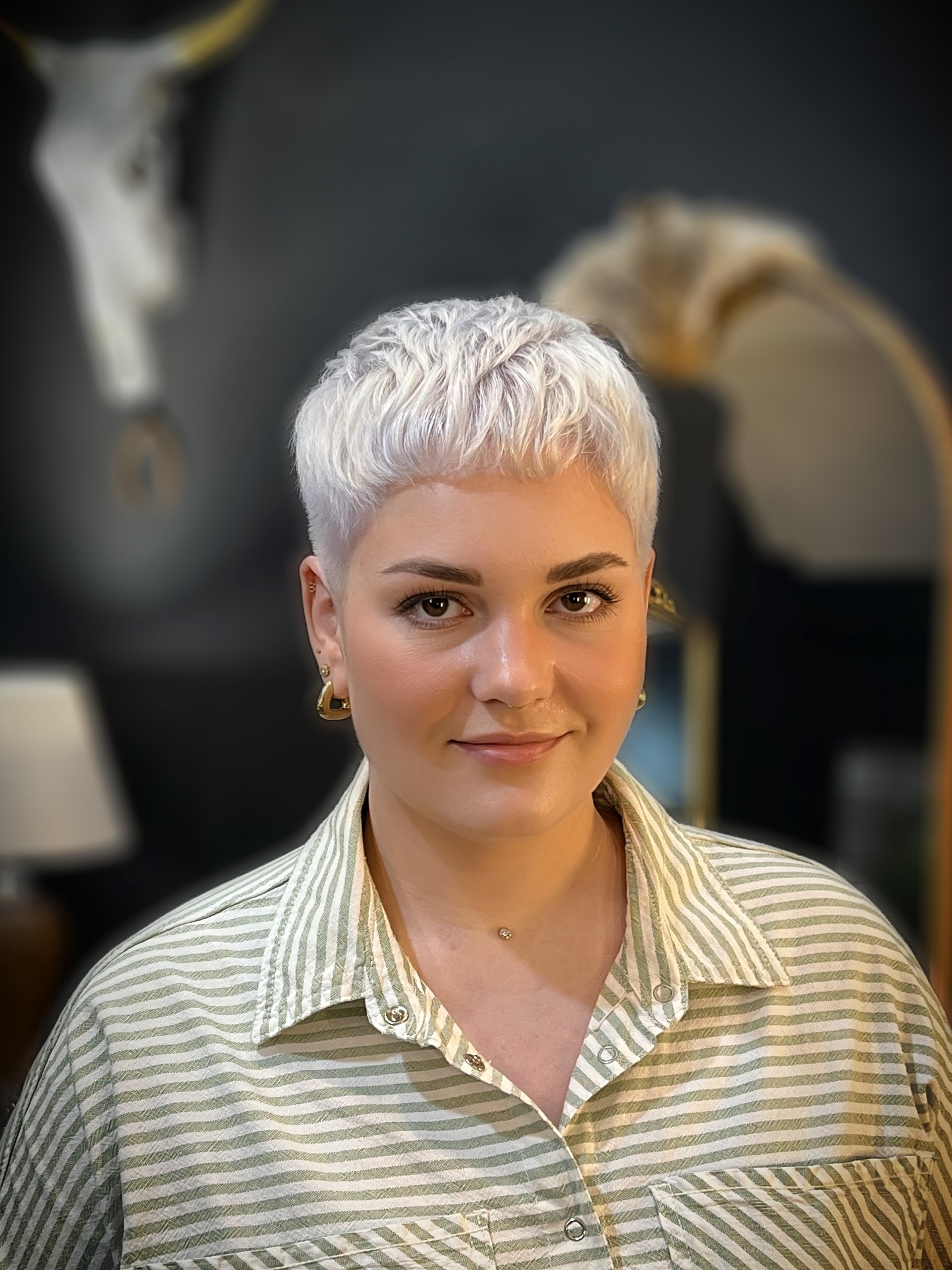 platinum-blonde-pixie