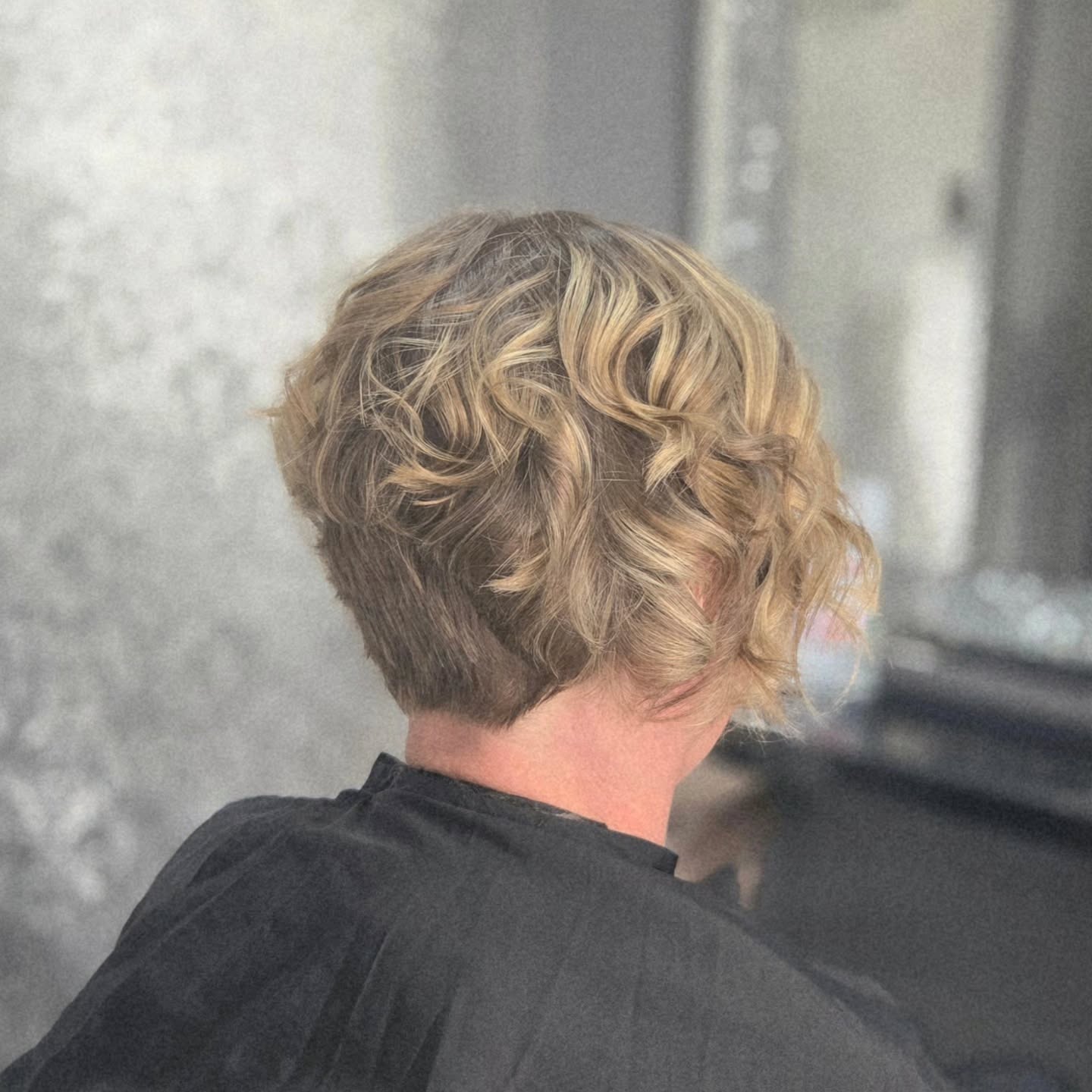 back-of-bob-wavy