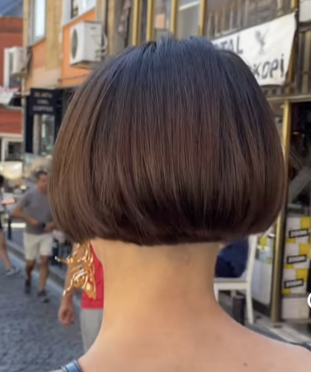 short-brown-bob
