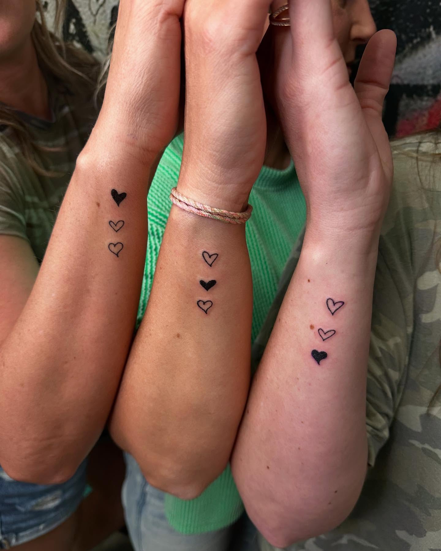 3-heart-tattoo-for-3-sisters