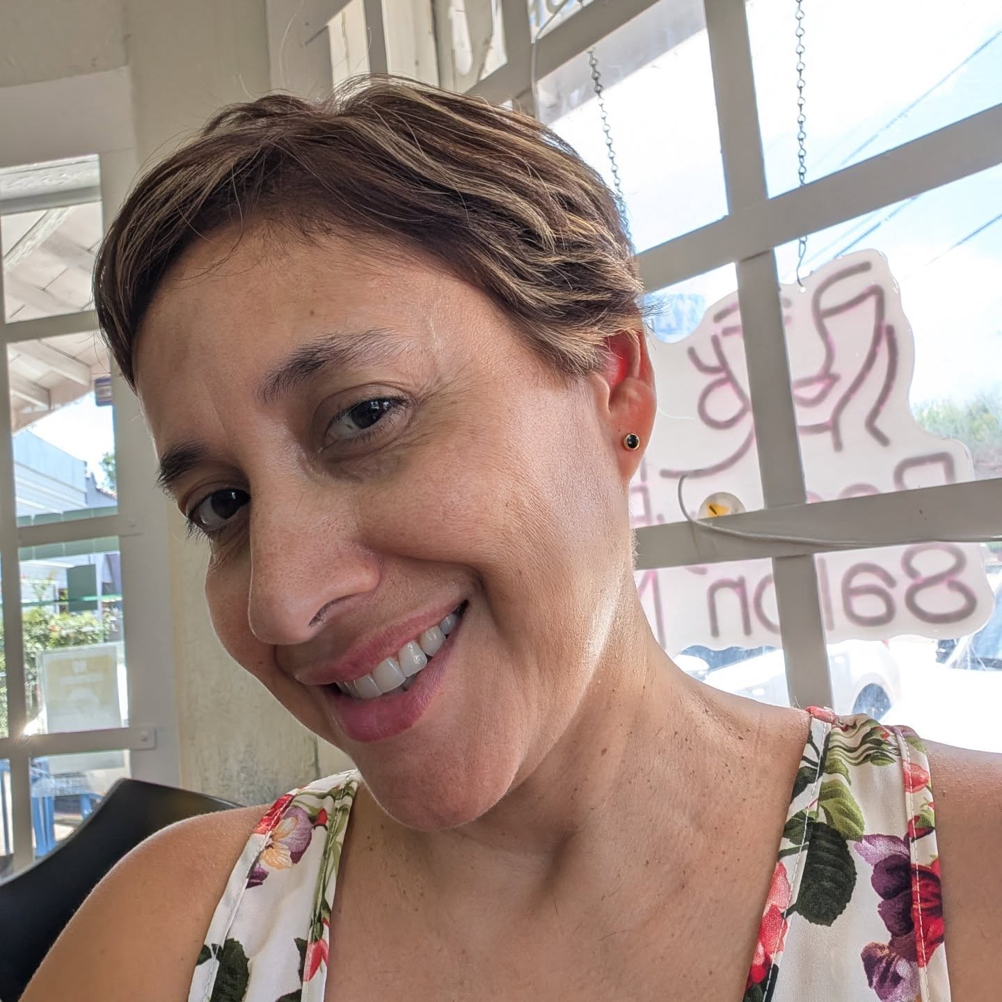 brown-pixie