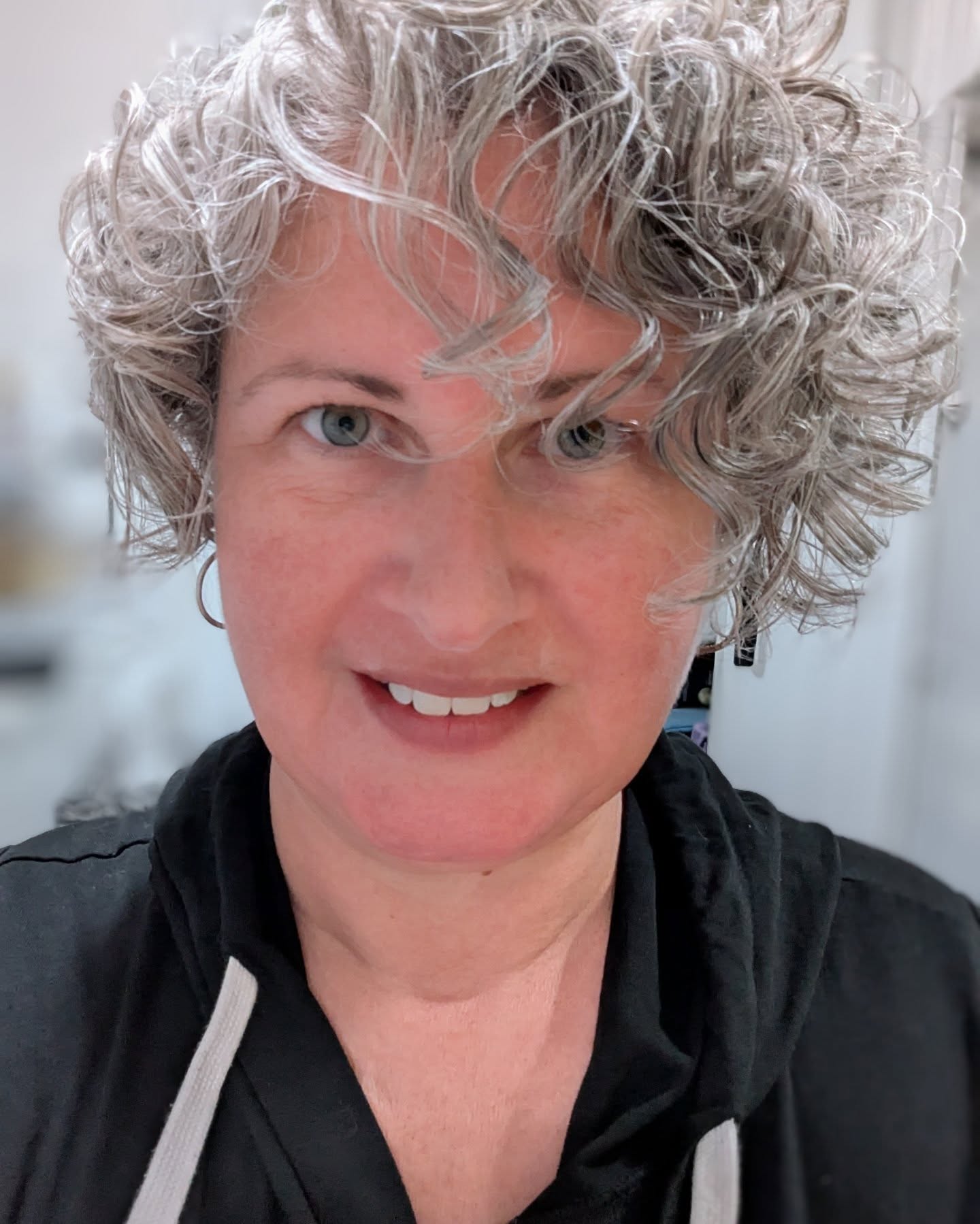 natural-curly-gray-hair