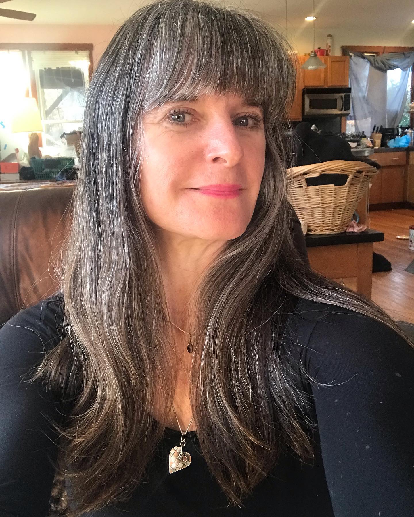 salt-and-pepper-hair-with-fringes