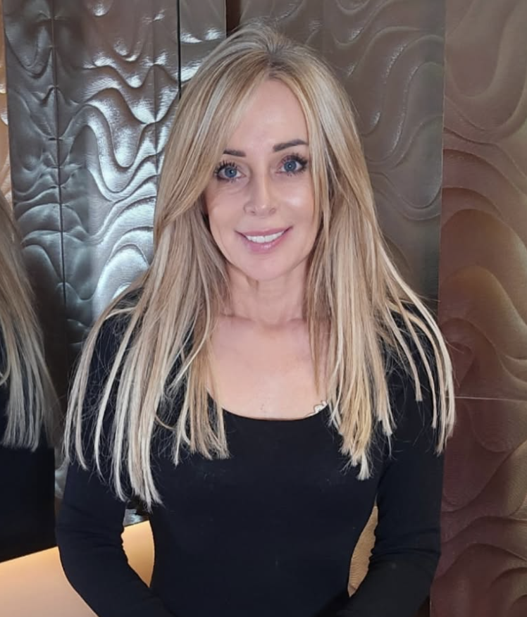 medium-hair-with-side-bangs