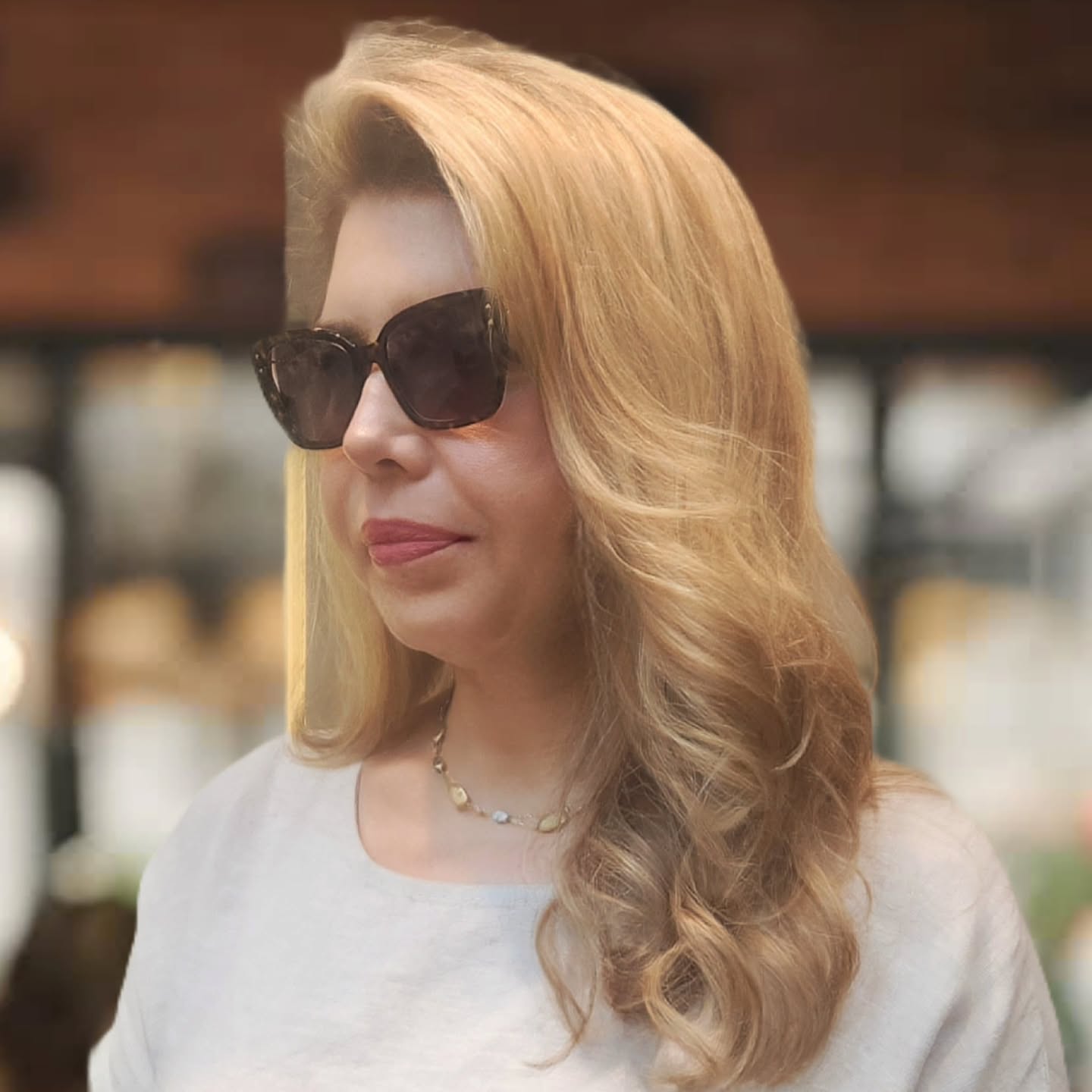 long-wavy-hair-with-glasses