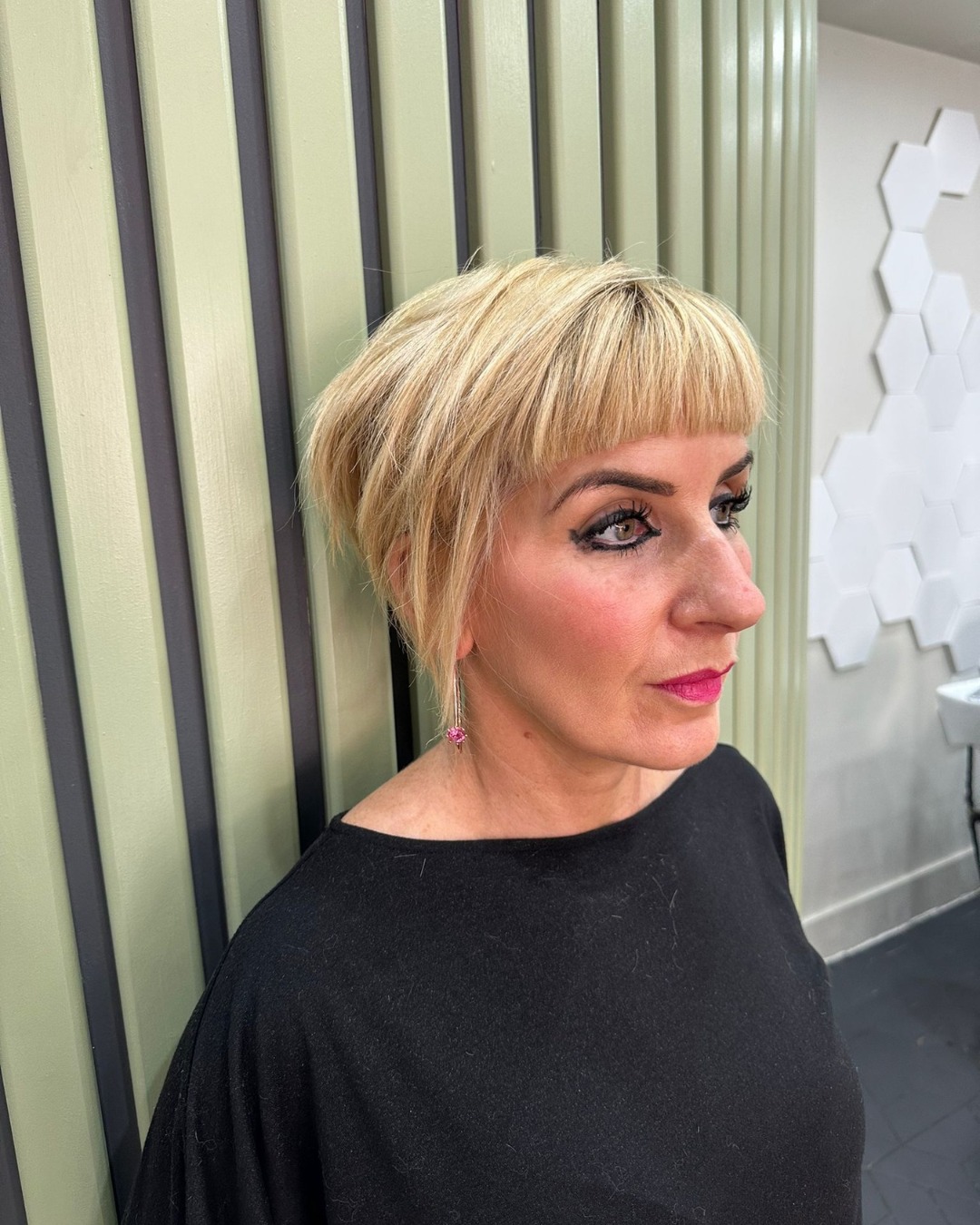 modern-bob-with-short-and-long-layers