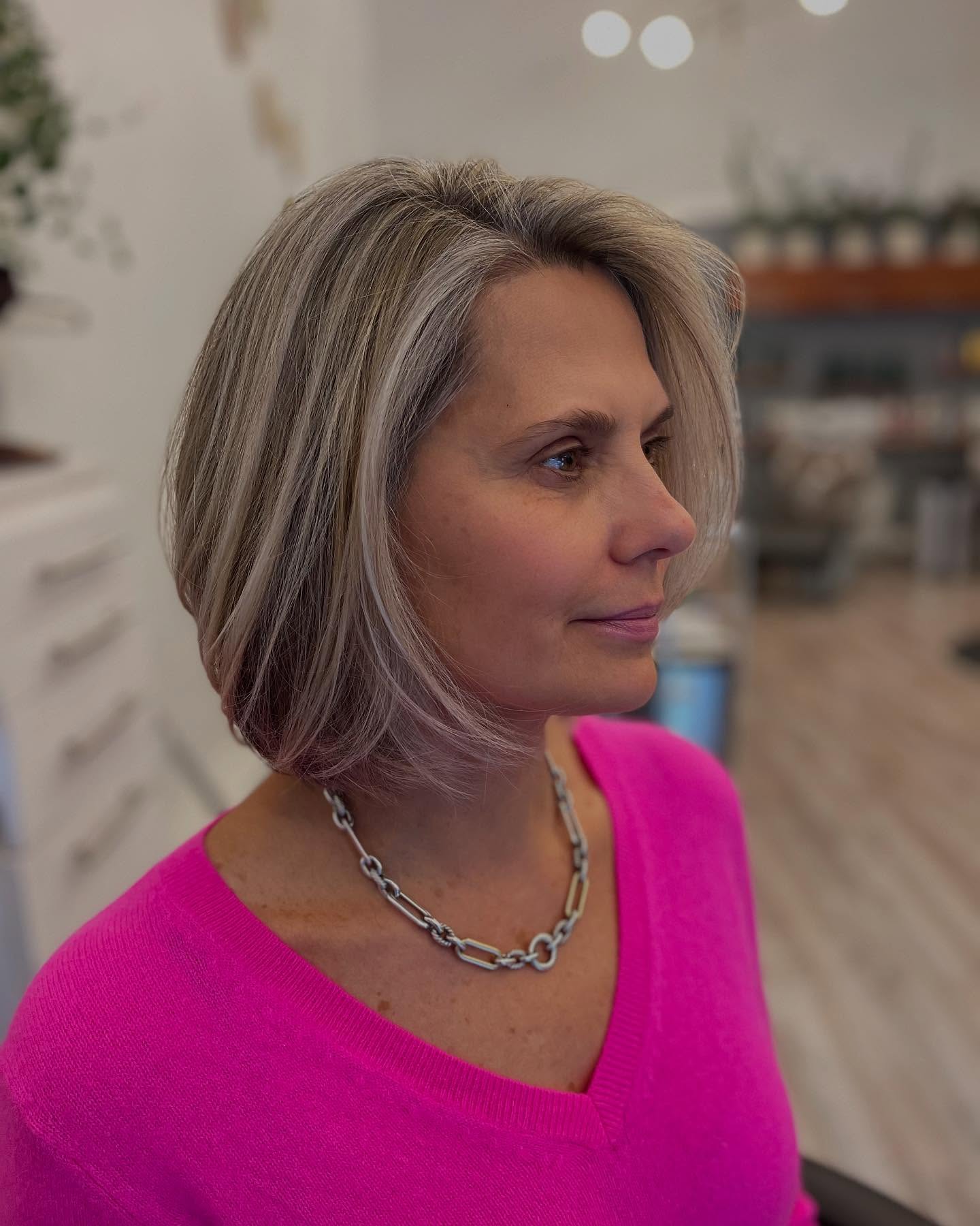 layered-bob-with-highlights
