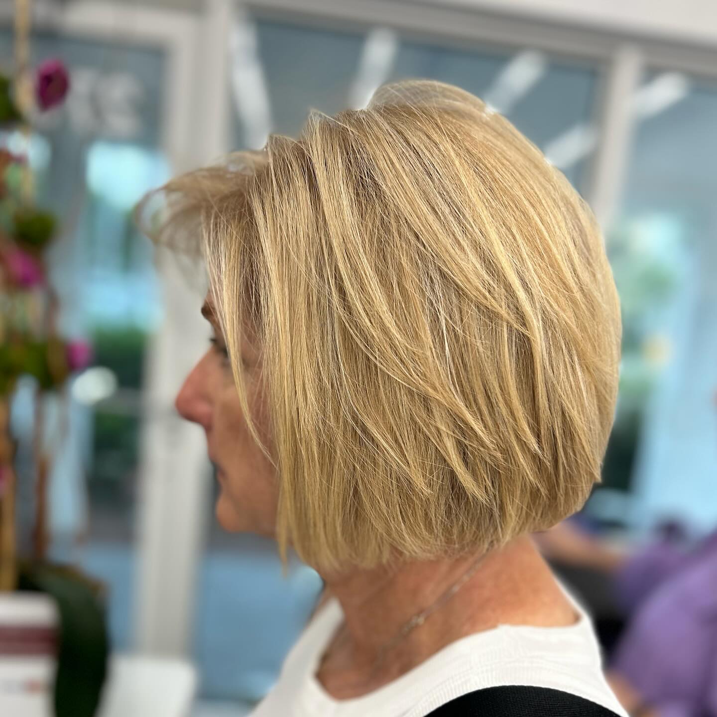 blonde-layered-bob