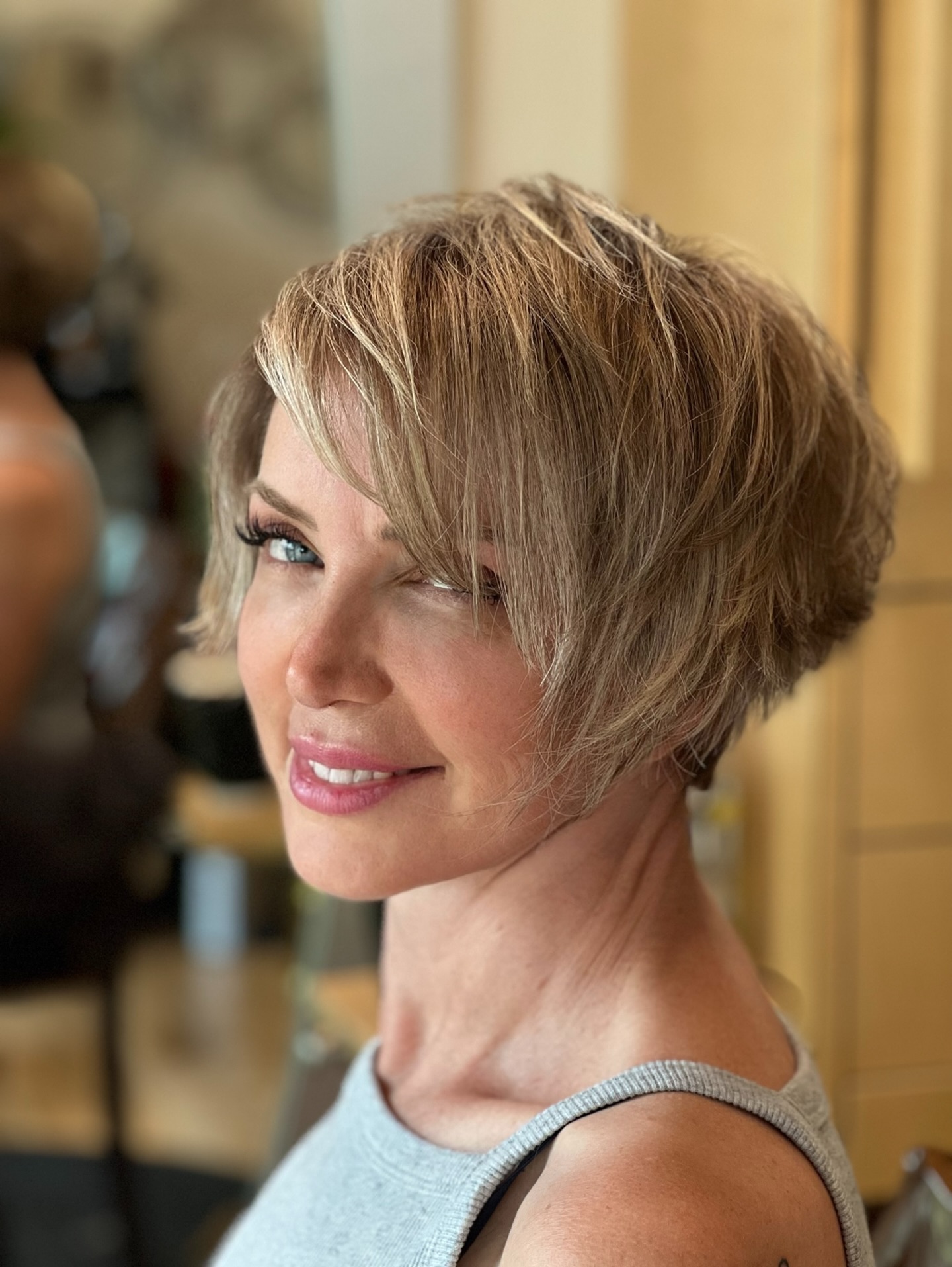 choppy-layered-bob