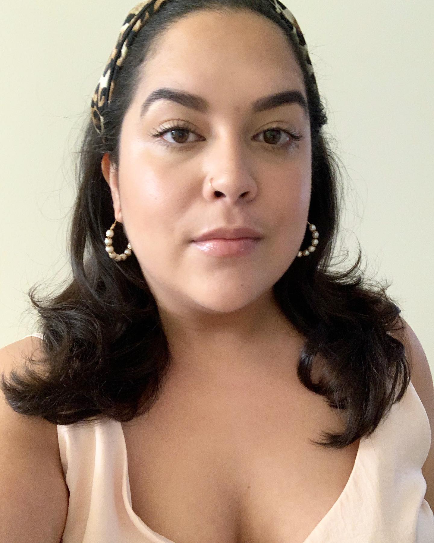 shoulder-length-natural-wavy-hair