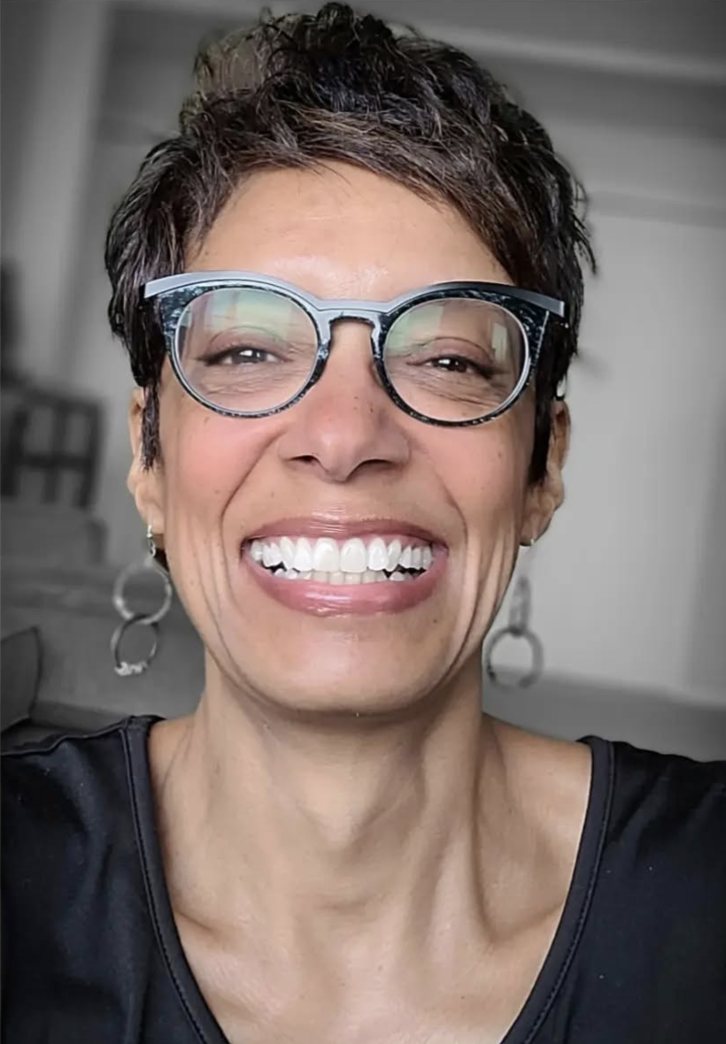 short-pixie-with-glasses