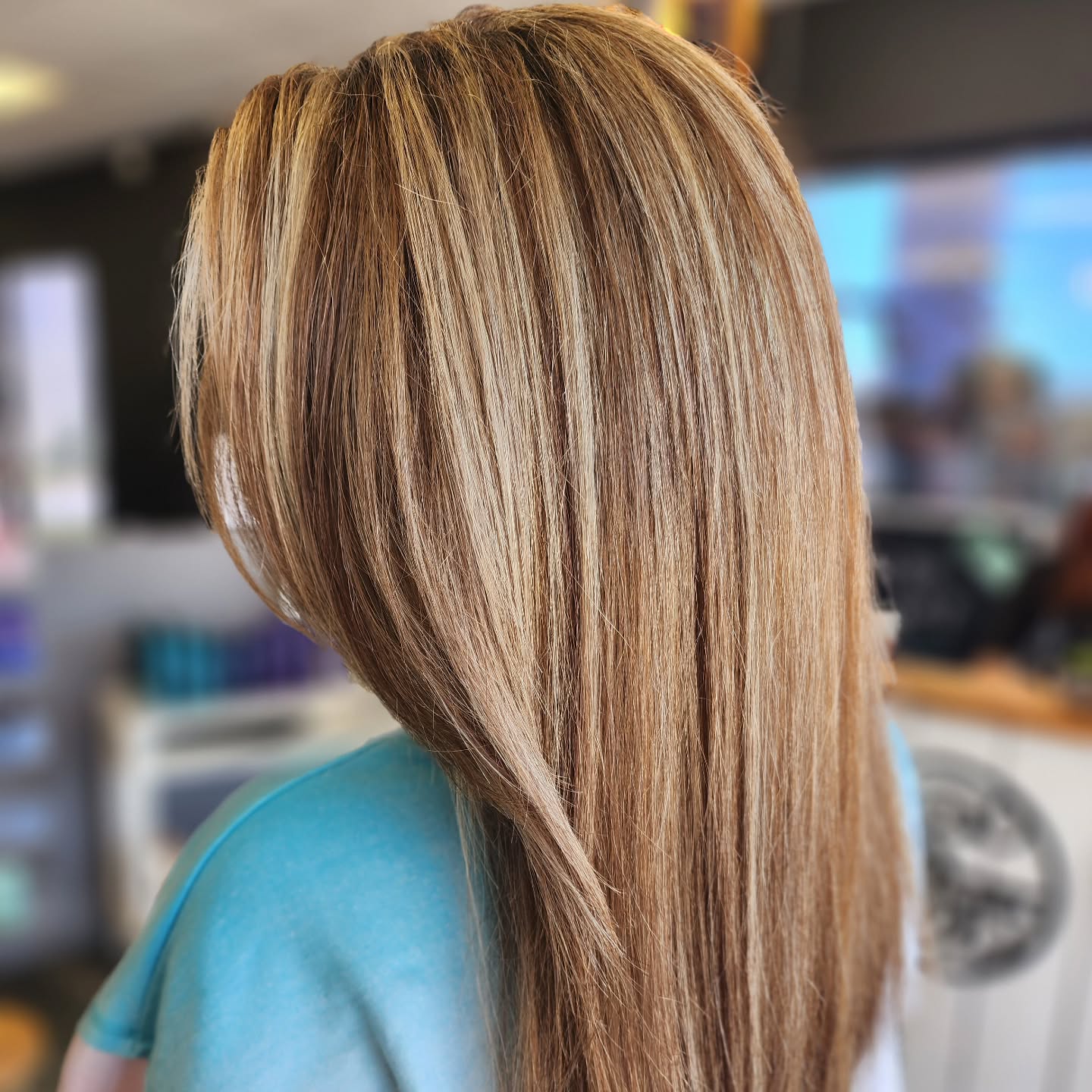 dimensional-blonde-highlights