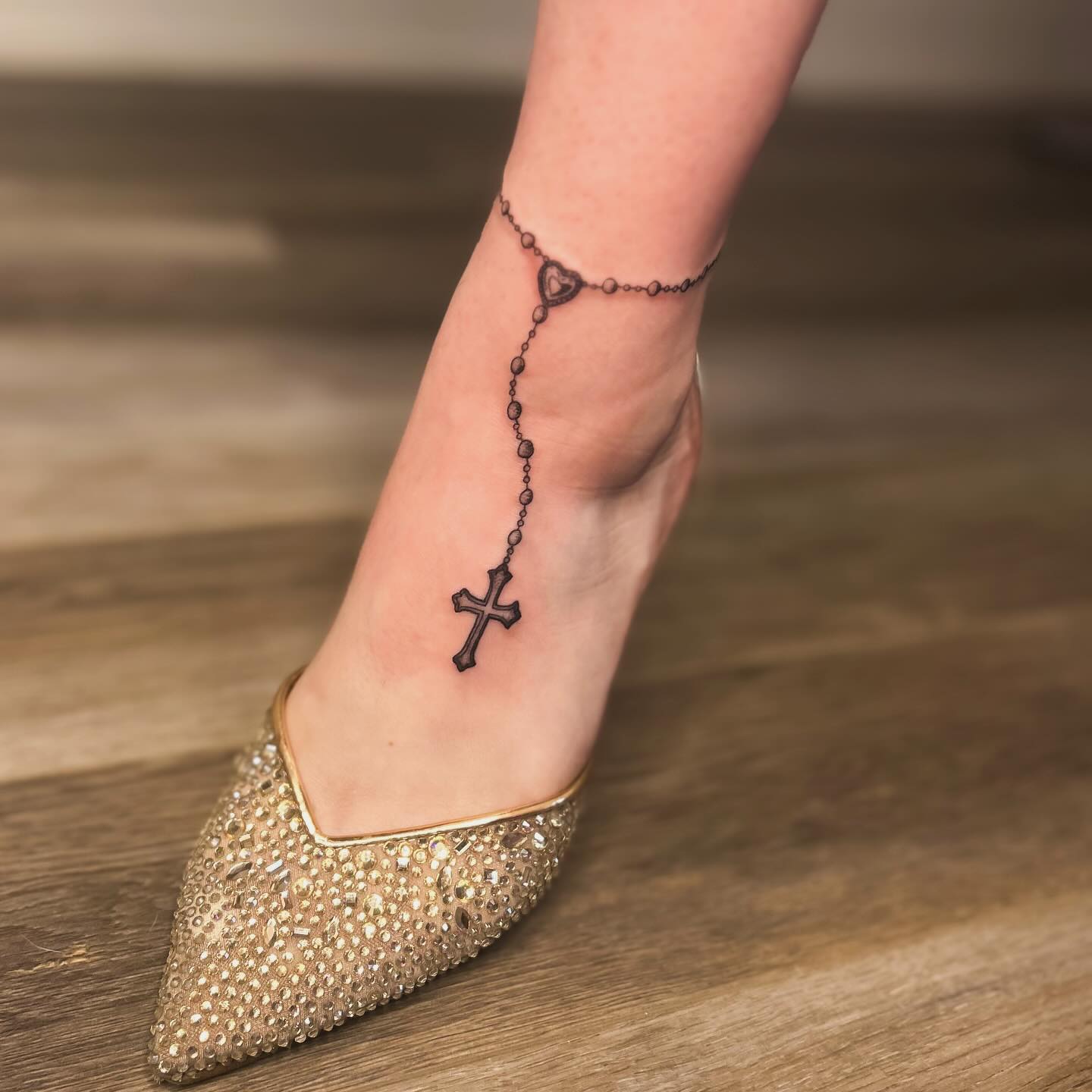 ankle-cross-tattoo