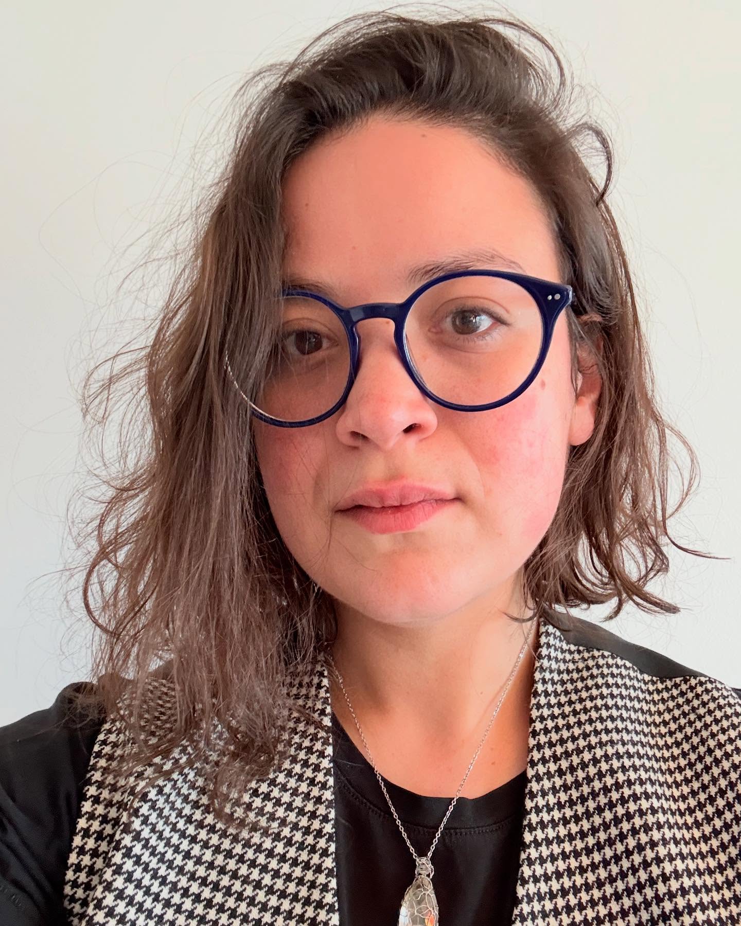 side-parted-messy-hair-with-glasses