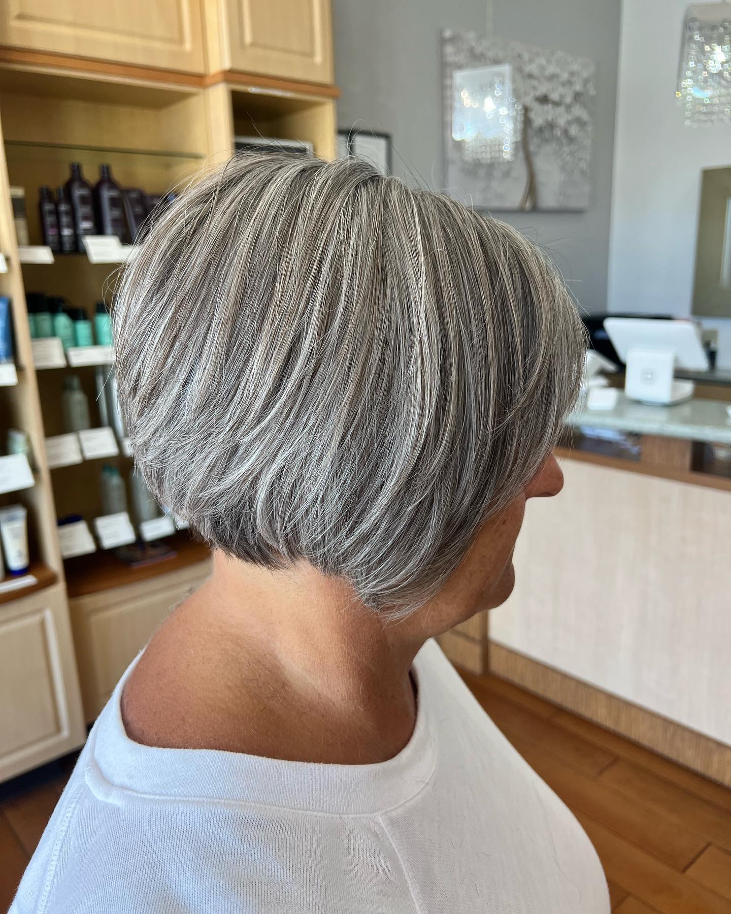gray-bob-with-thick-hair