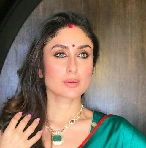 15 Amazing Kareena Kapoor Makeup Secrets And Beauty Tips For Glowing Skin Fabbon 