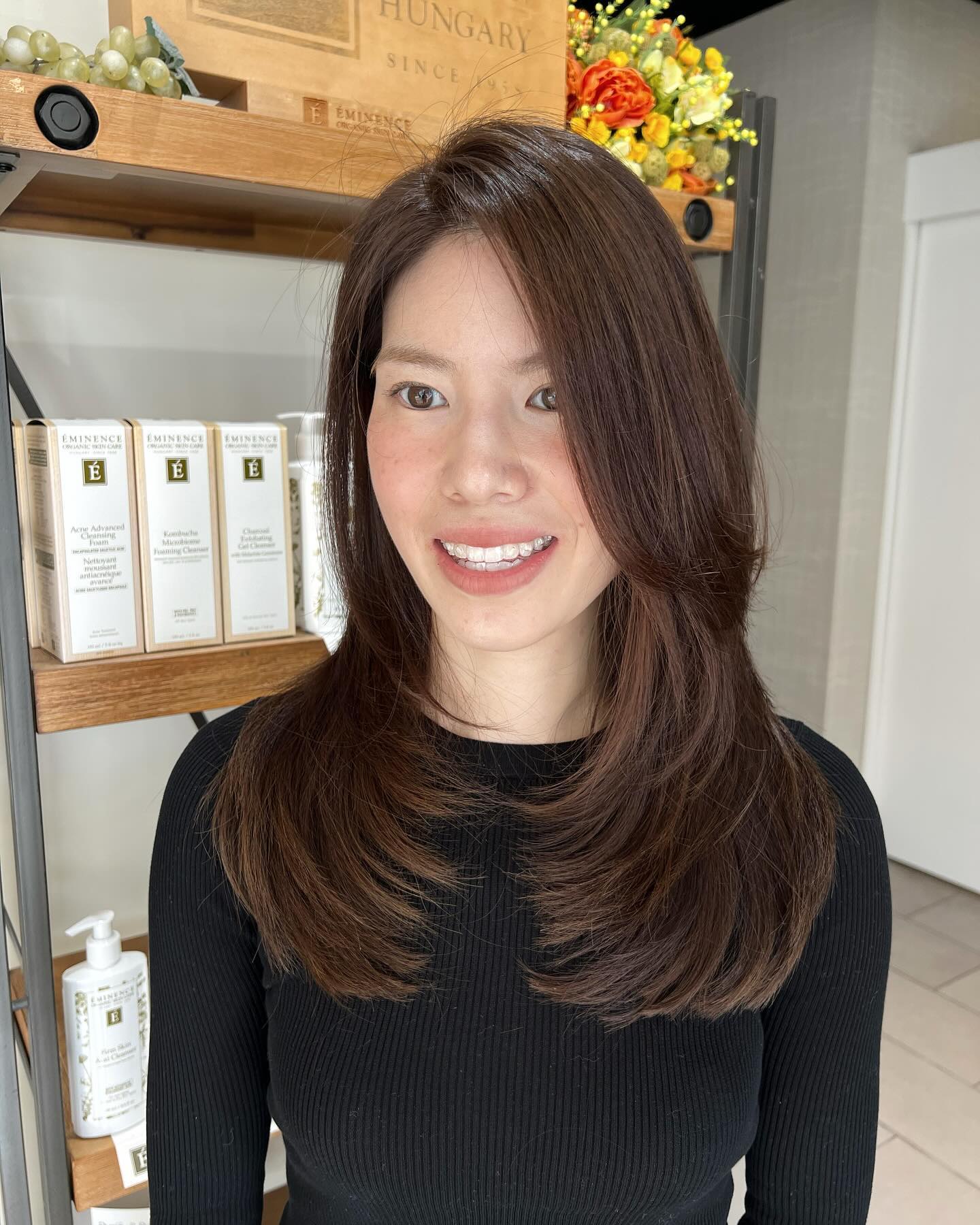 feather-haircut-with-side-bangs