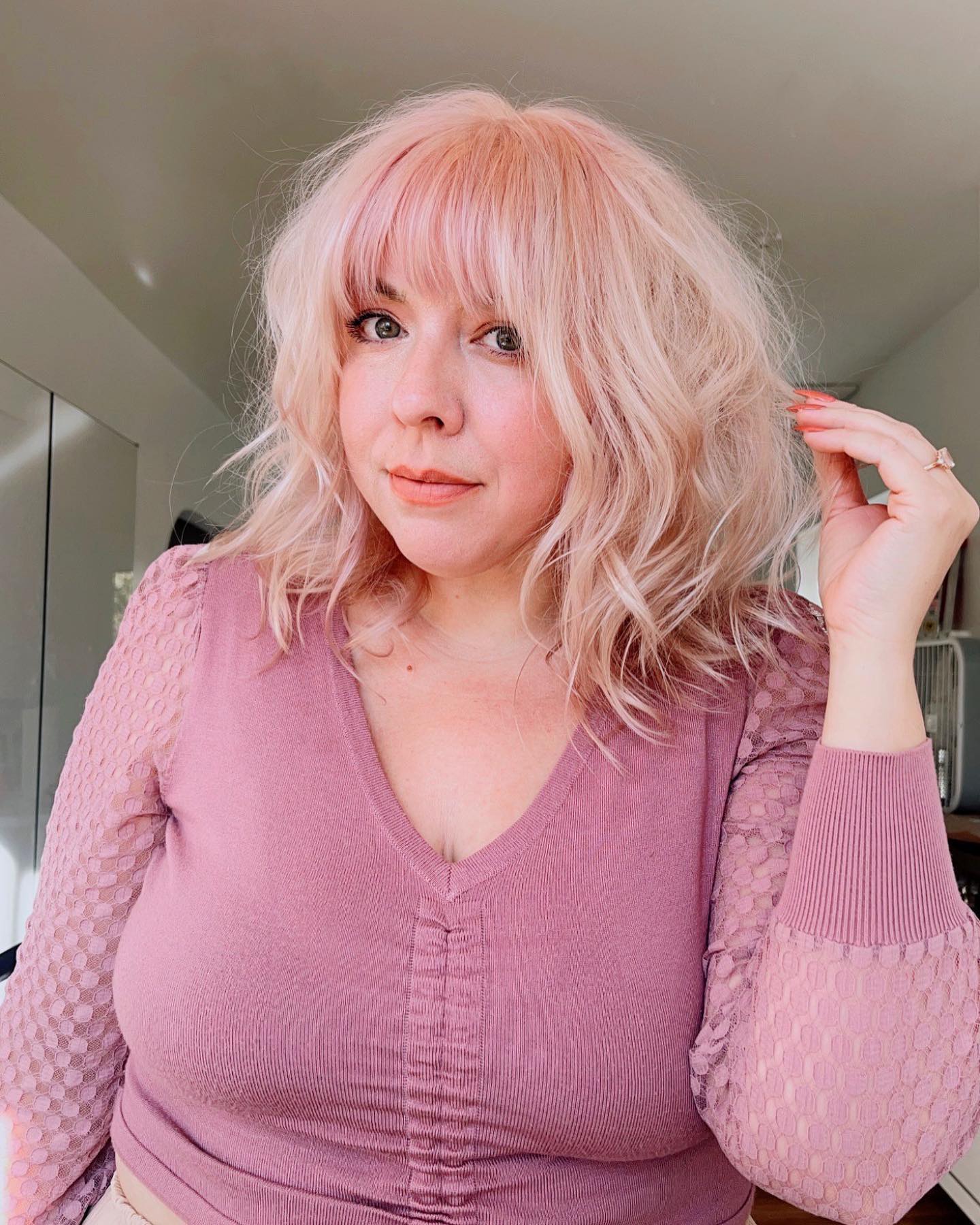 light-pink-wavy-shag