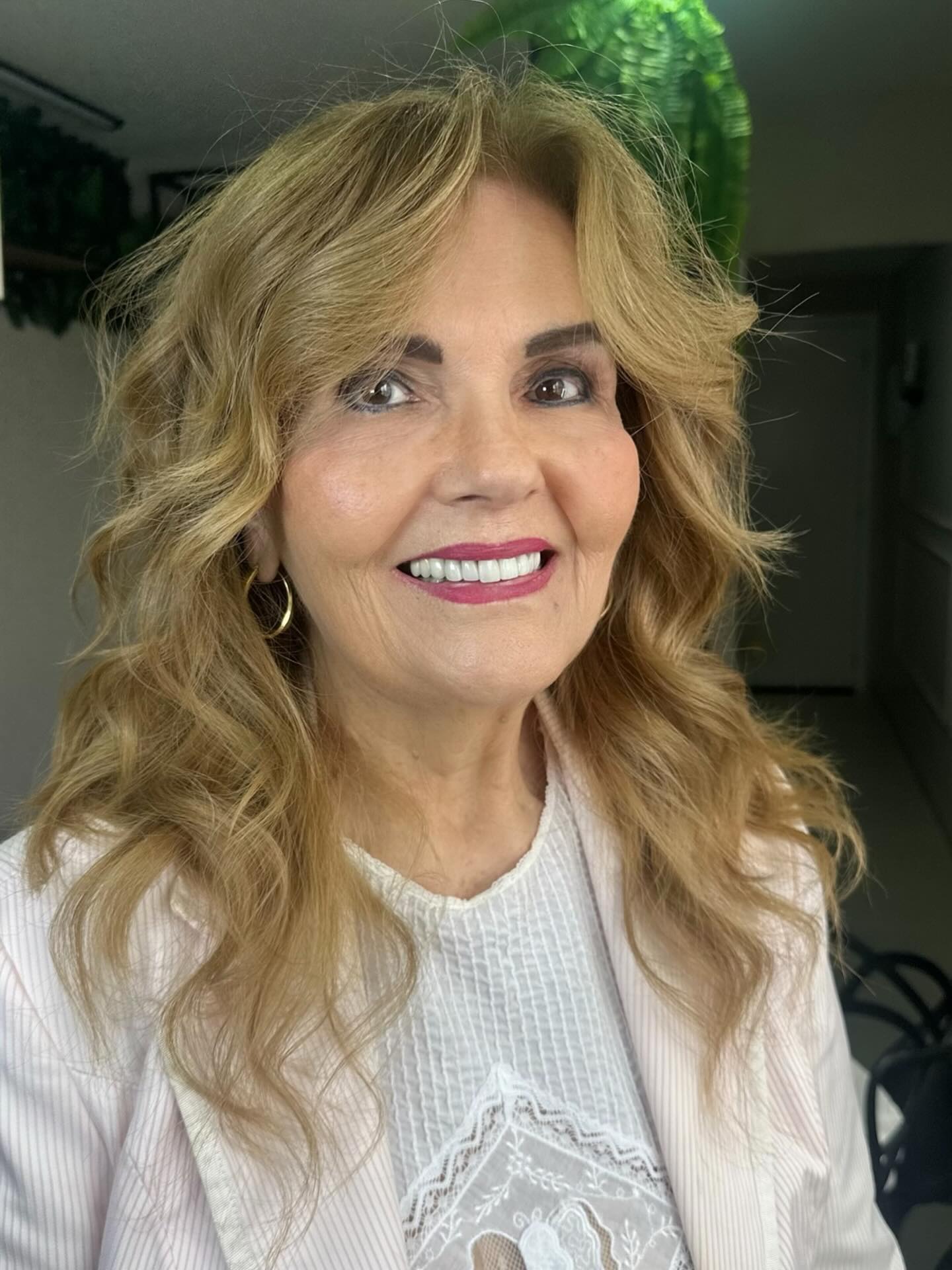 wavy-blonde-shag