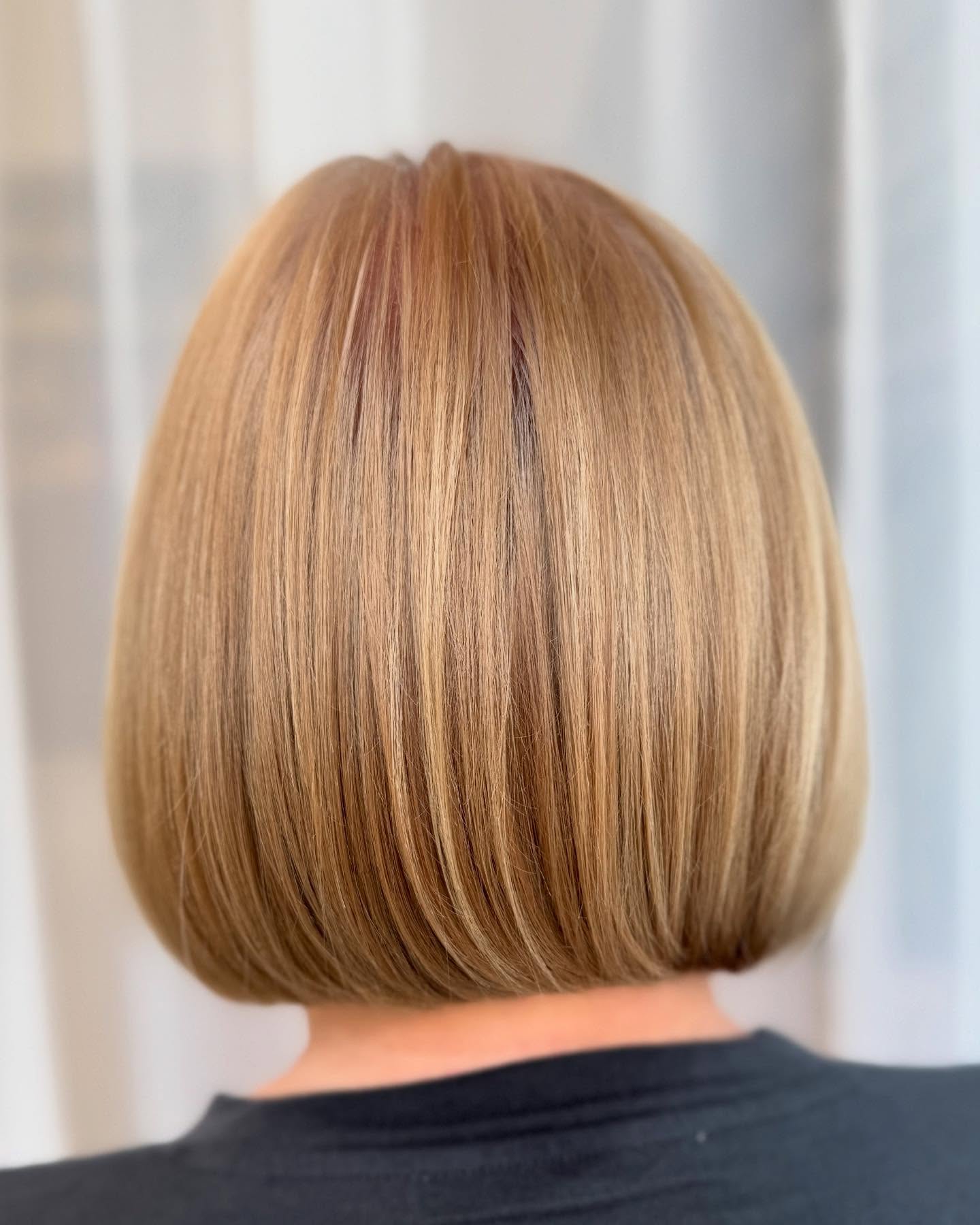 bob-with-blonde-highlights