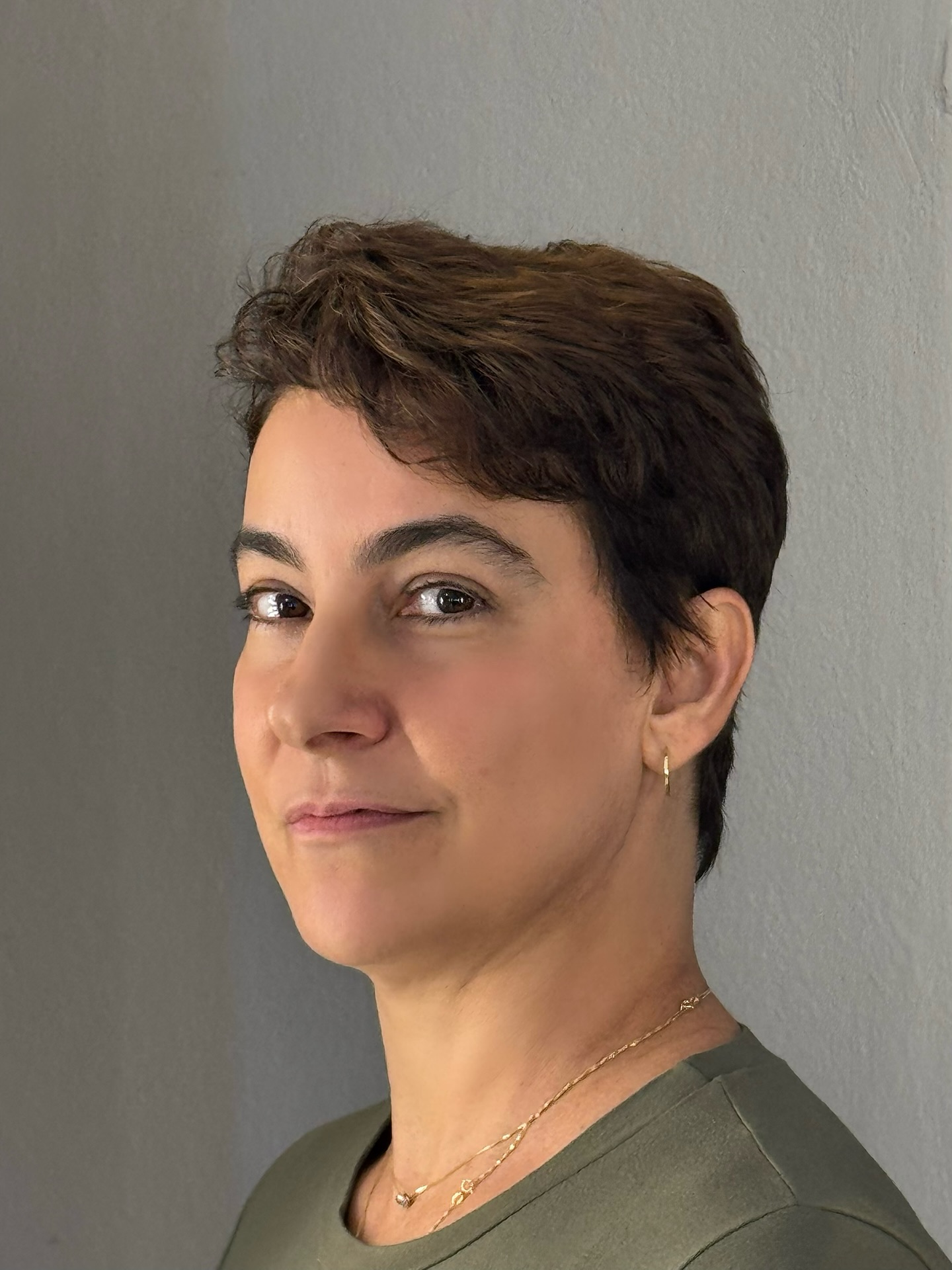 brown-pixie