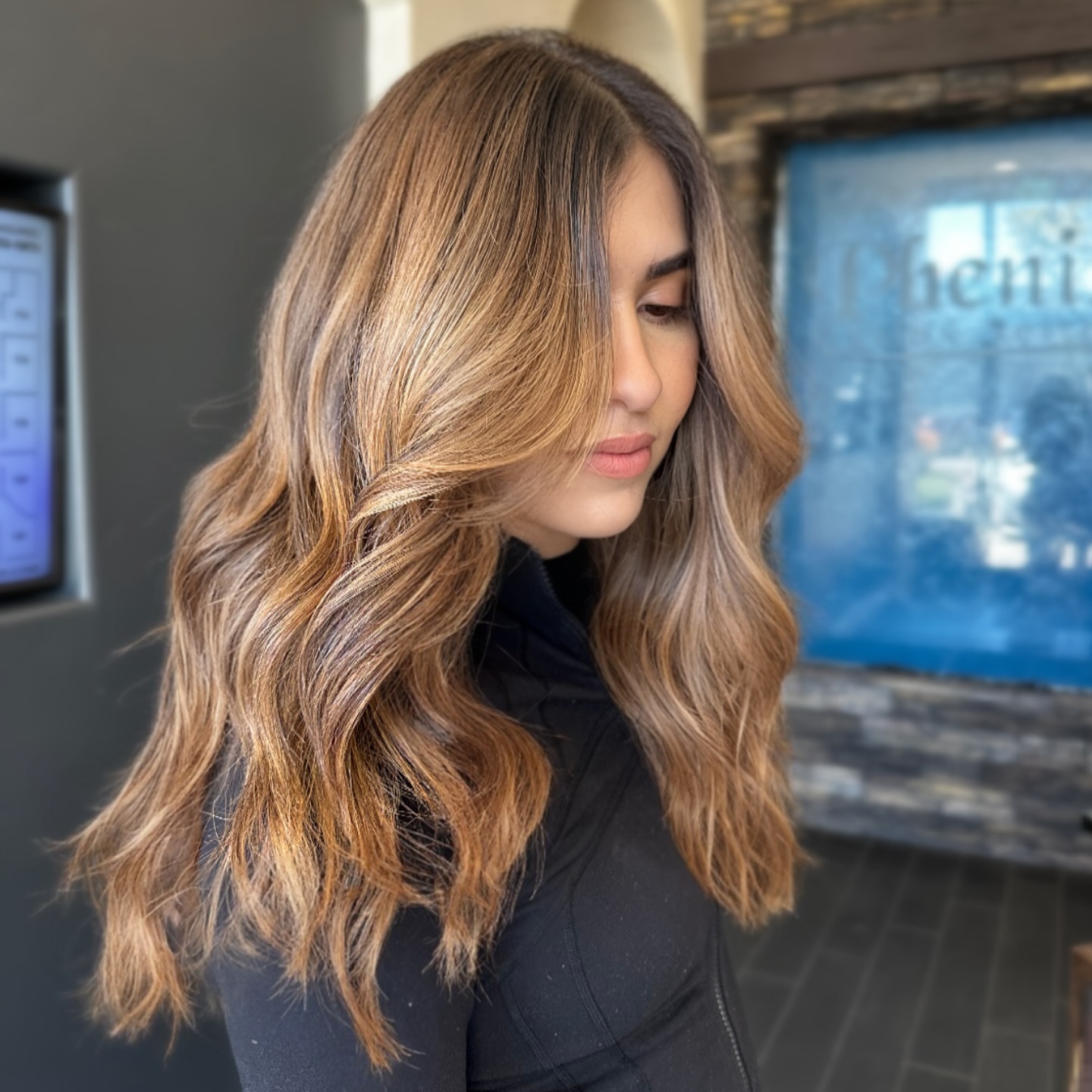 middle-parted-hair