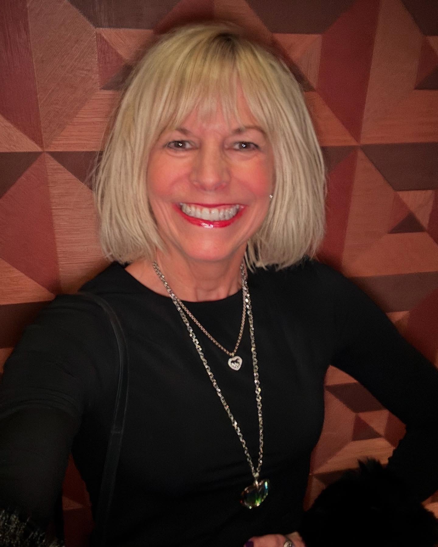 blonde-bob-with-bangs