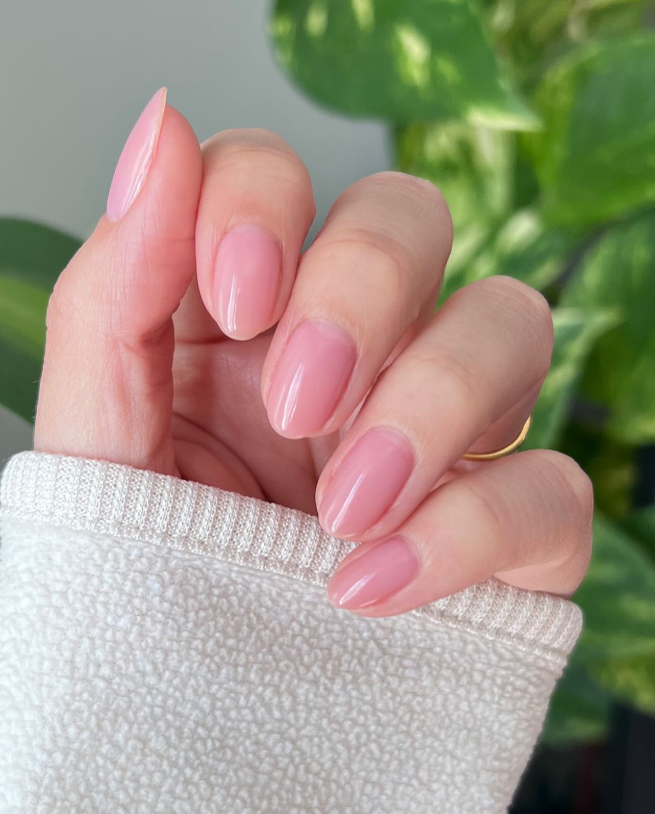 short-pink-nails
