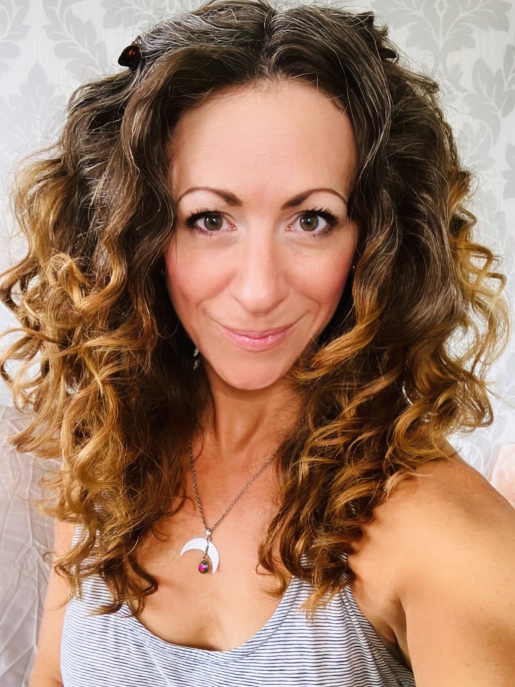 voluminous-curls