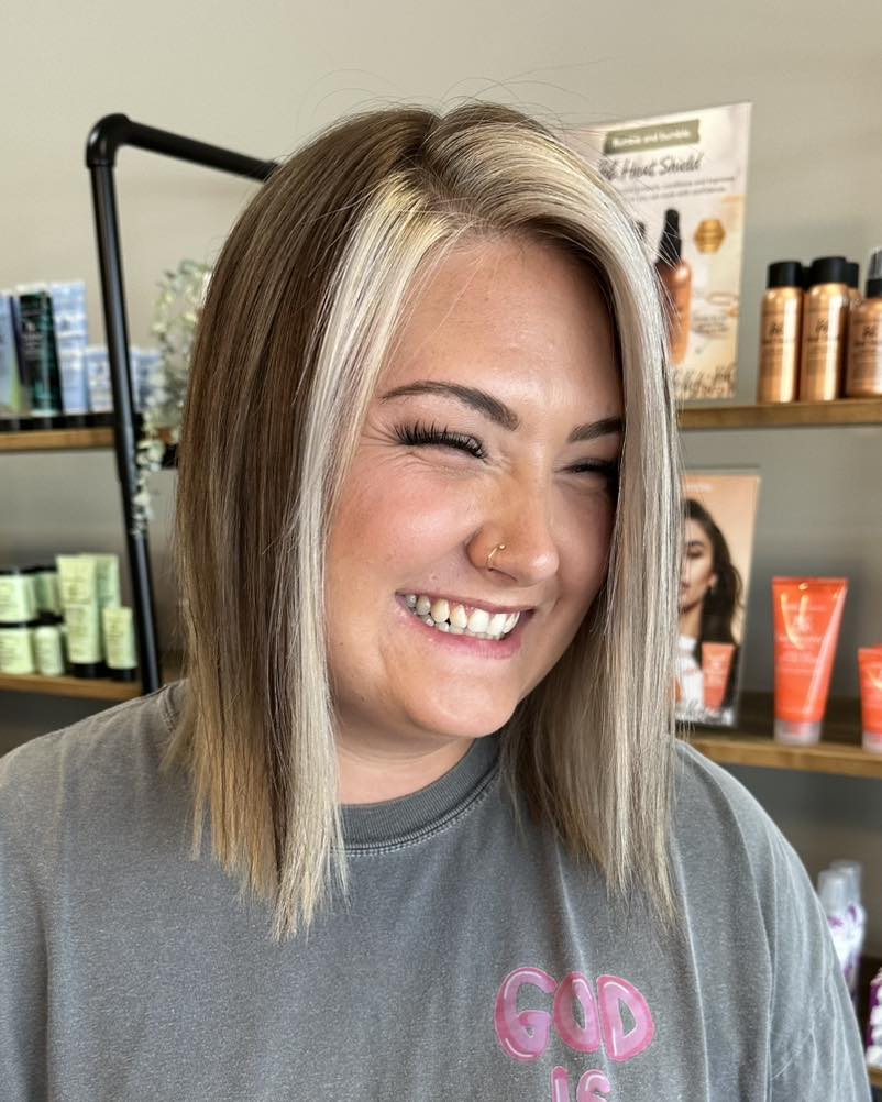 Sleek LOB with Face Framing Highlights