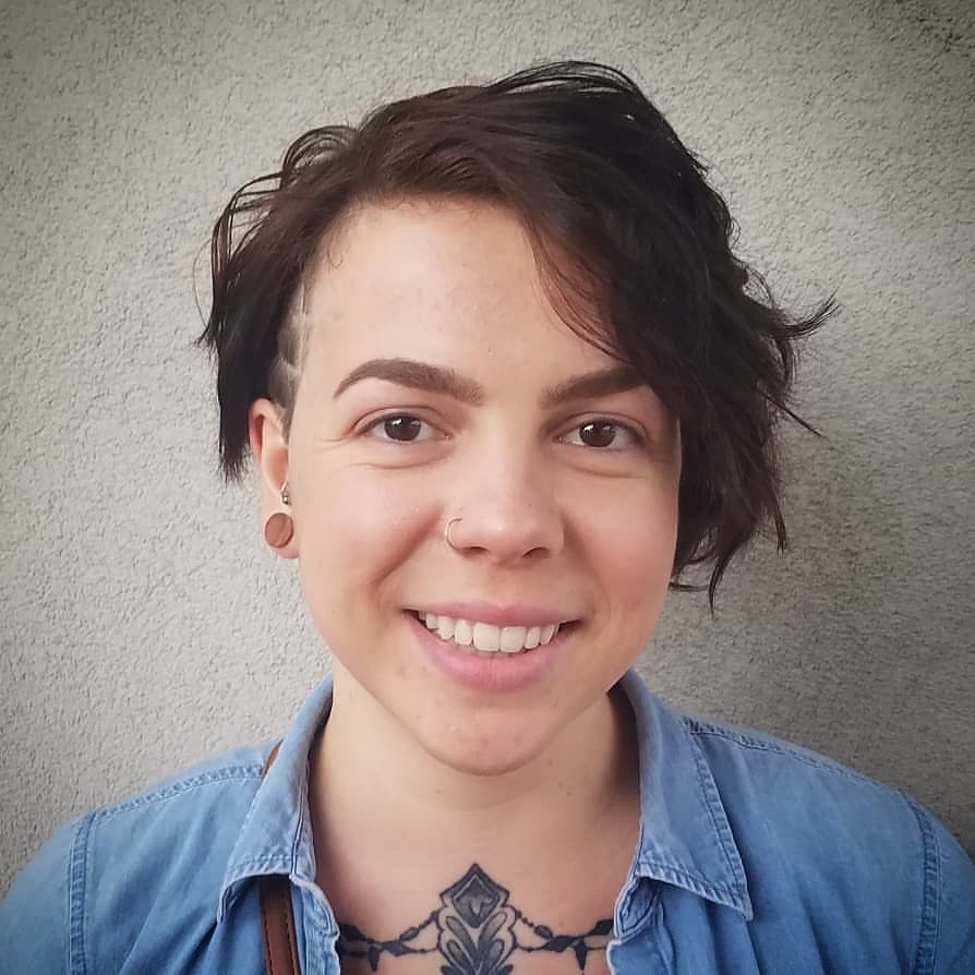 Shaggy undercut pixie