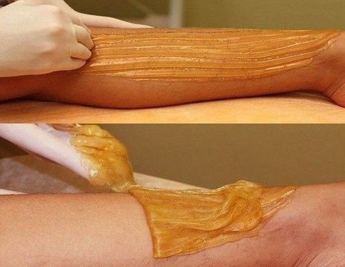 Waxing-method-for-facial-hair-removal