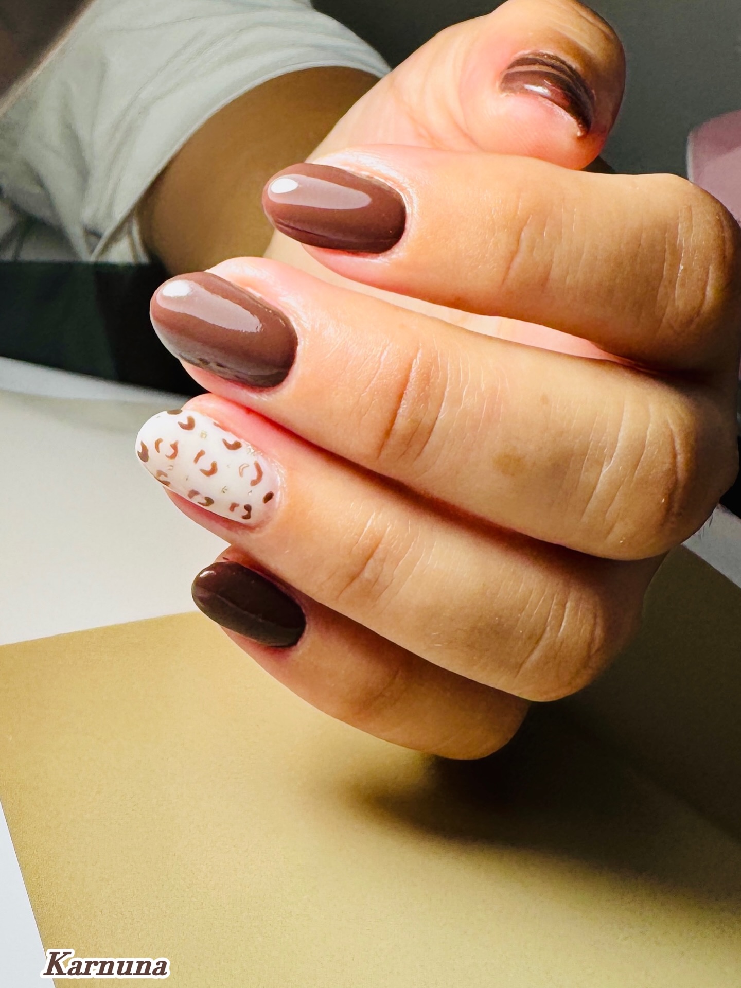 brown-nails