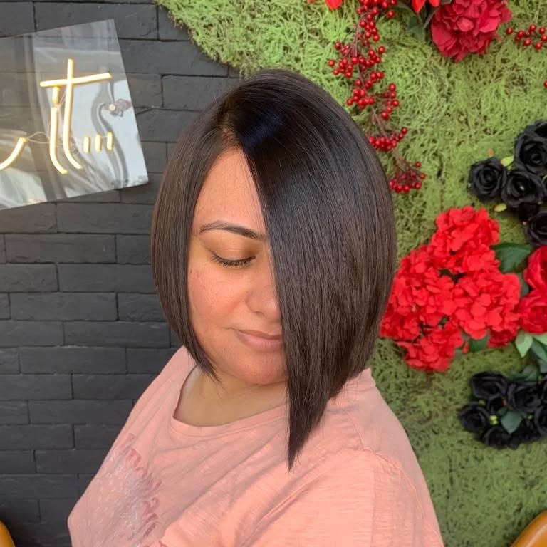 asymmetrical-bob-straight-hair