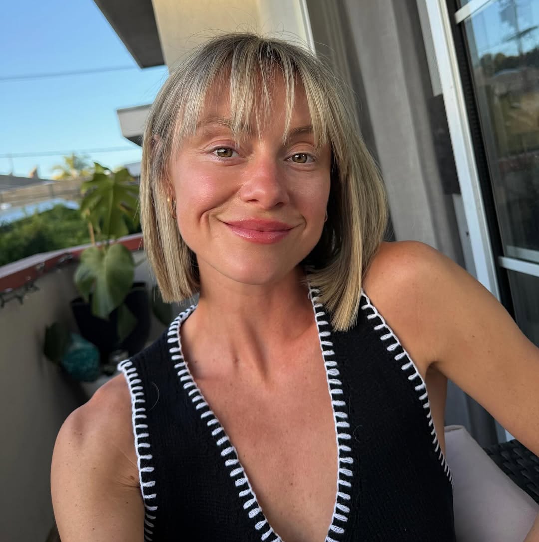 Sleek Chin Length Hair with Bangs