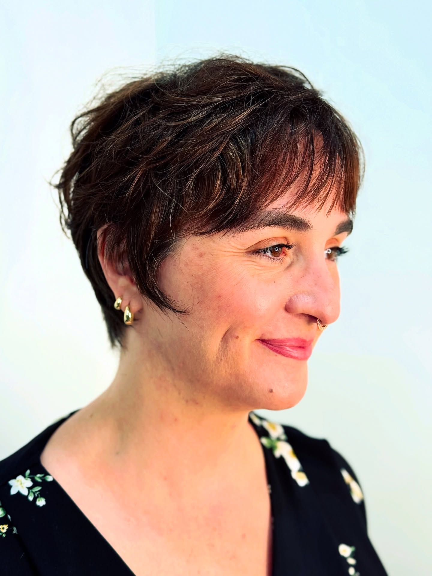 razor-pixie-with-highlights