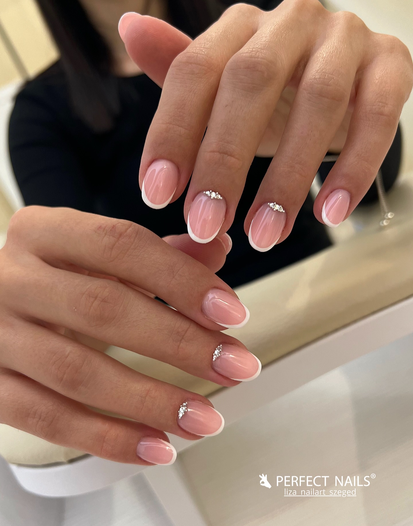 french-nails-with-diamonds
