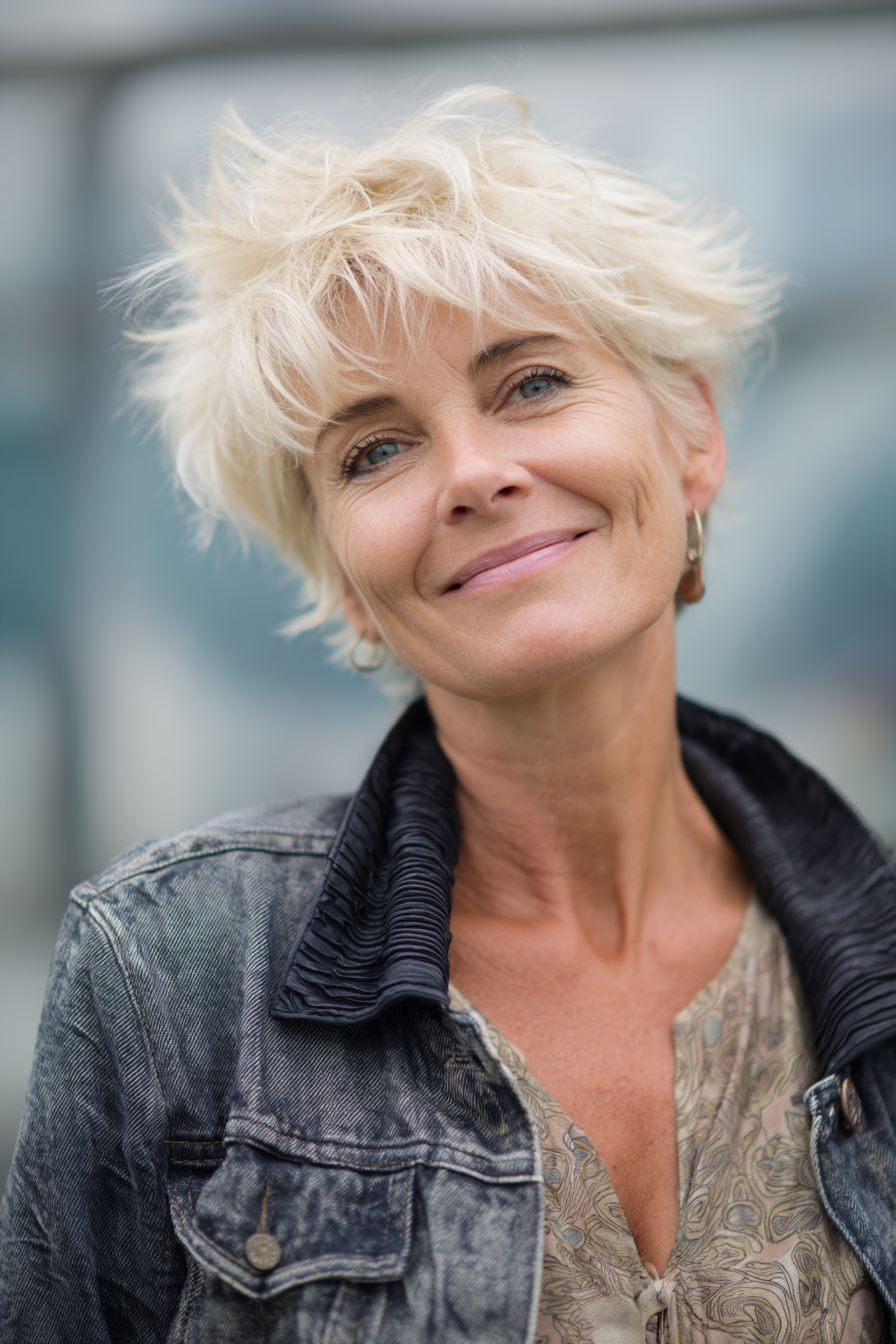 blonde-messy-haircut