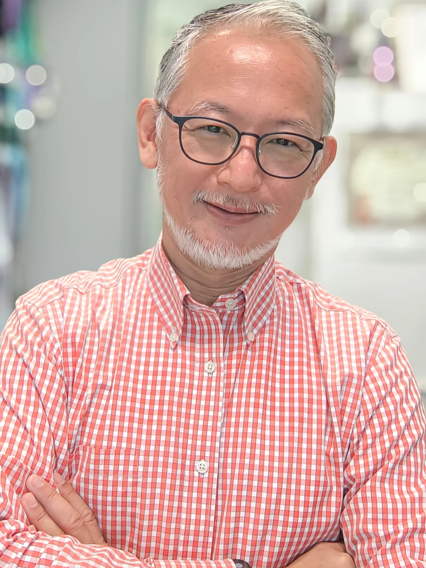 receding-hairline-haircut-with-glasses-for-asian-men