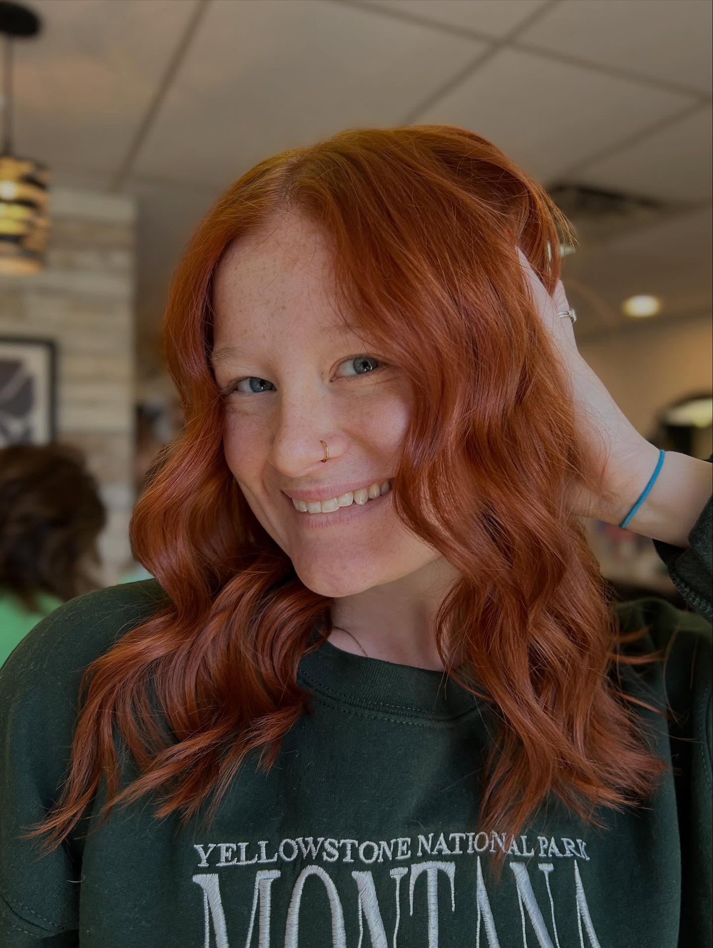 copper-hairstyle-with-red-curls