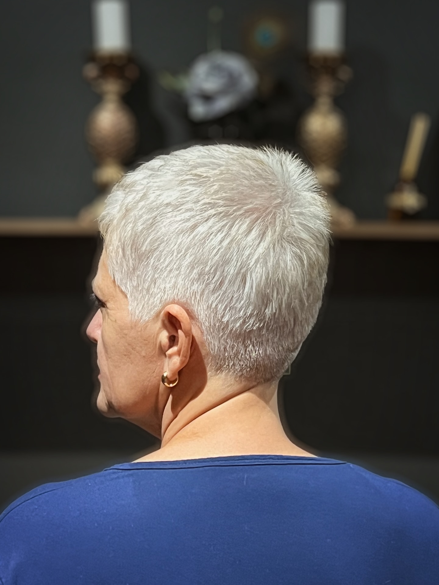 choppy-gray-pixie
